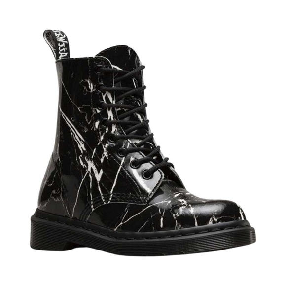 New Dr Martens 1460 PASCAL MARBLE‎ Patent Boots - Picture 1 of 9